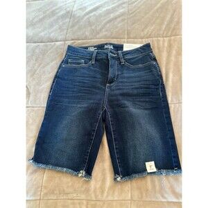 A.n.a. Mid rise denim shorts